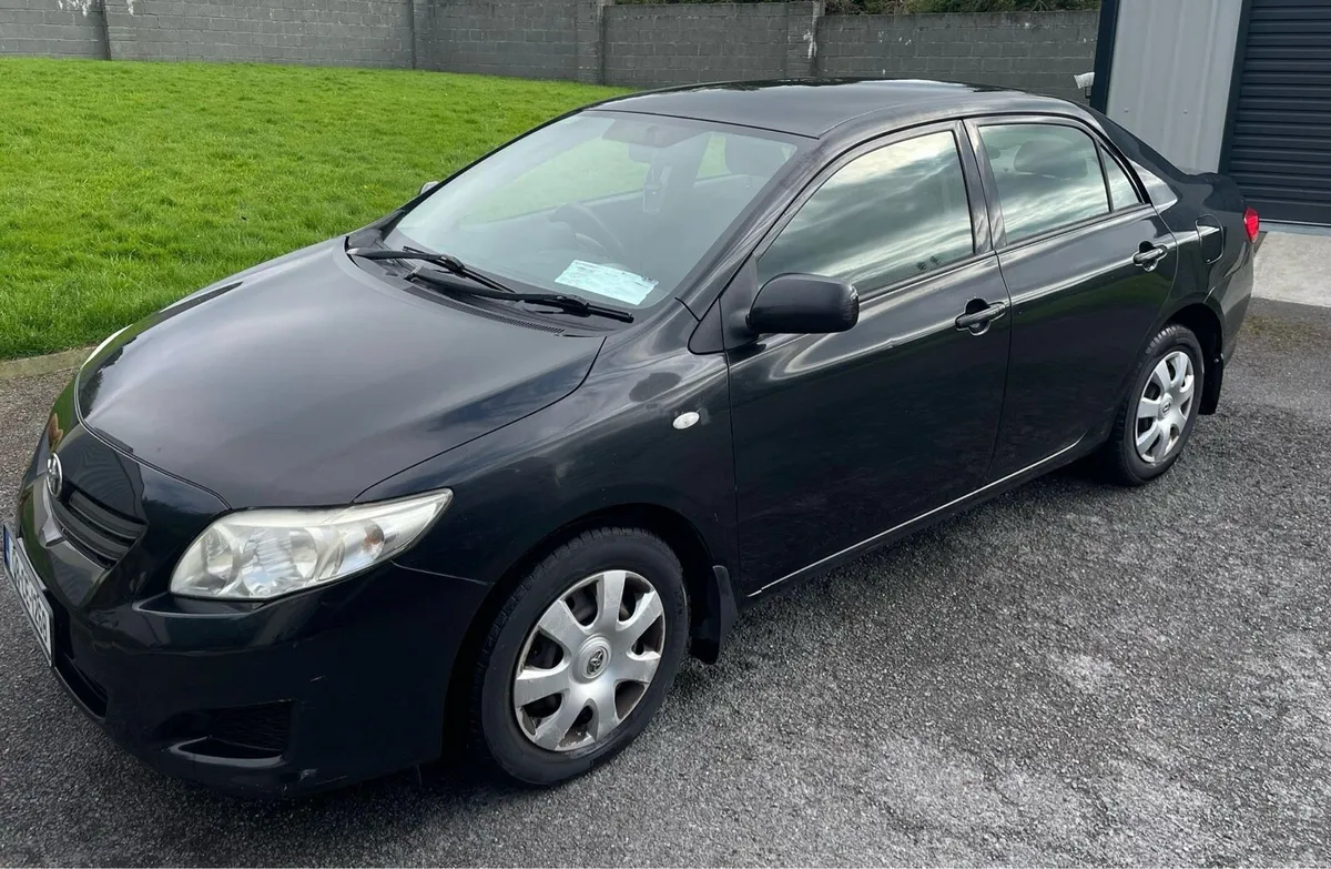Toyota Corolla 2008 - Image 1