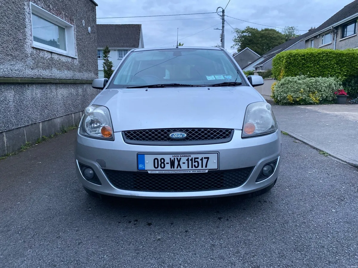 Ford Fiesta 1.4 Zetec very Low Mileage - Image 2