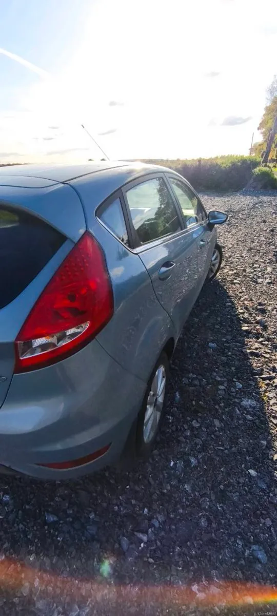 Ford fiesta zetec 2009 - Image 2