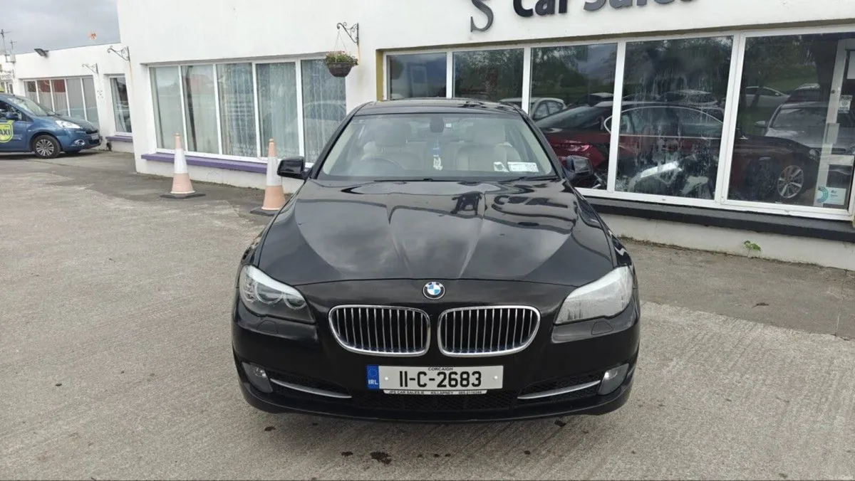 BMW 5-Series 520D SE - Image 2