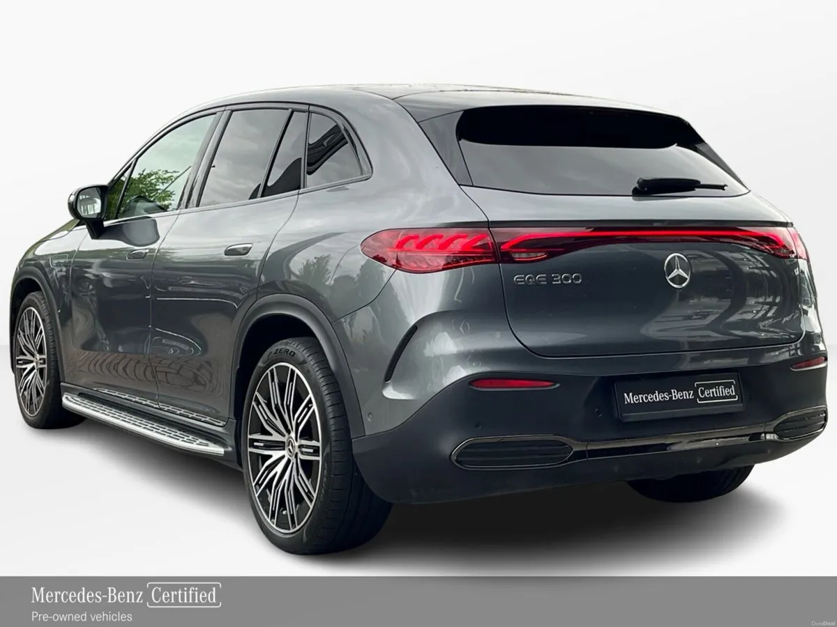 Mercedes-Benz EQE 300 AMG Line Electric Art AirMat - Image 4