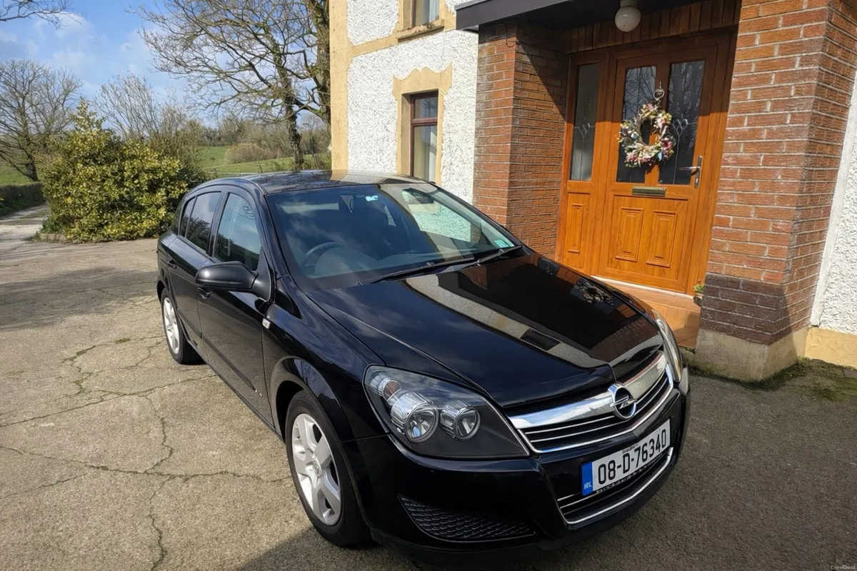 Vauxhall Astra 2008 - Image 1