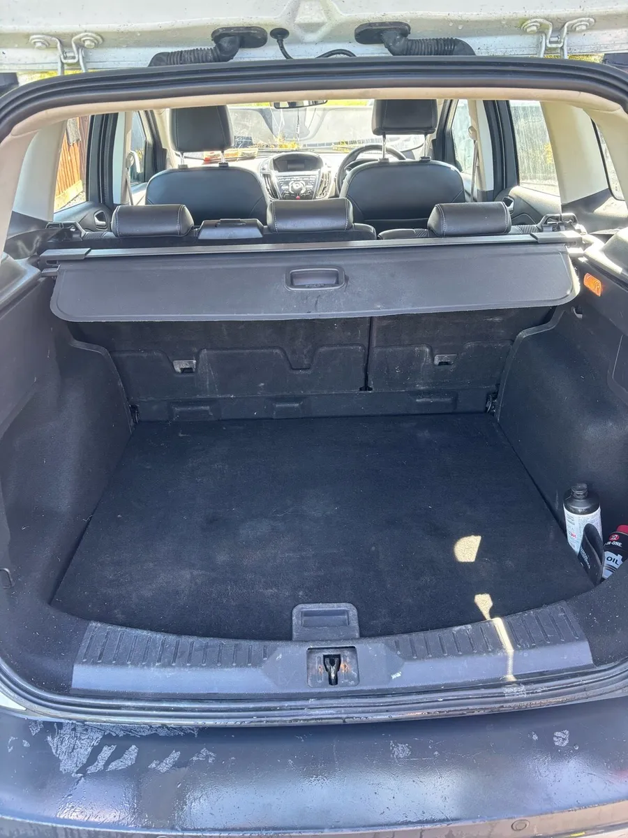 Ford Kuga - Image 4