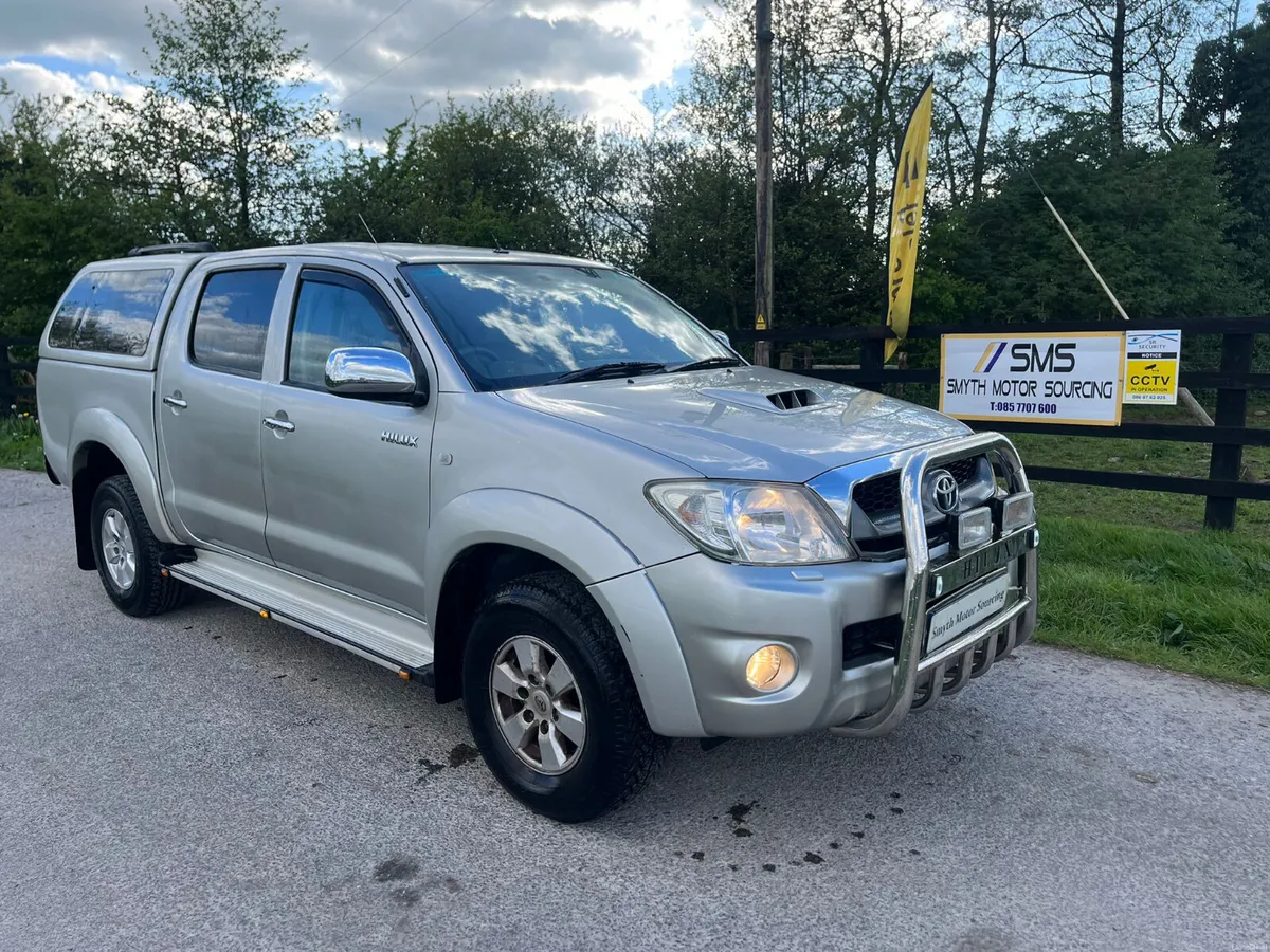 2011 Toyota Hilux 2.5L D4D Spotless - Image 1
