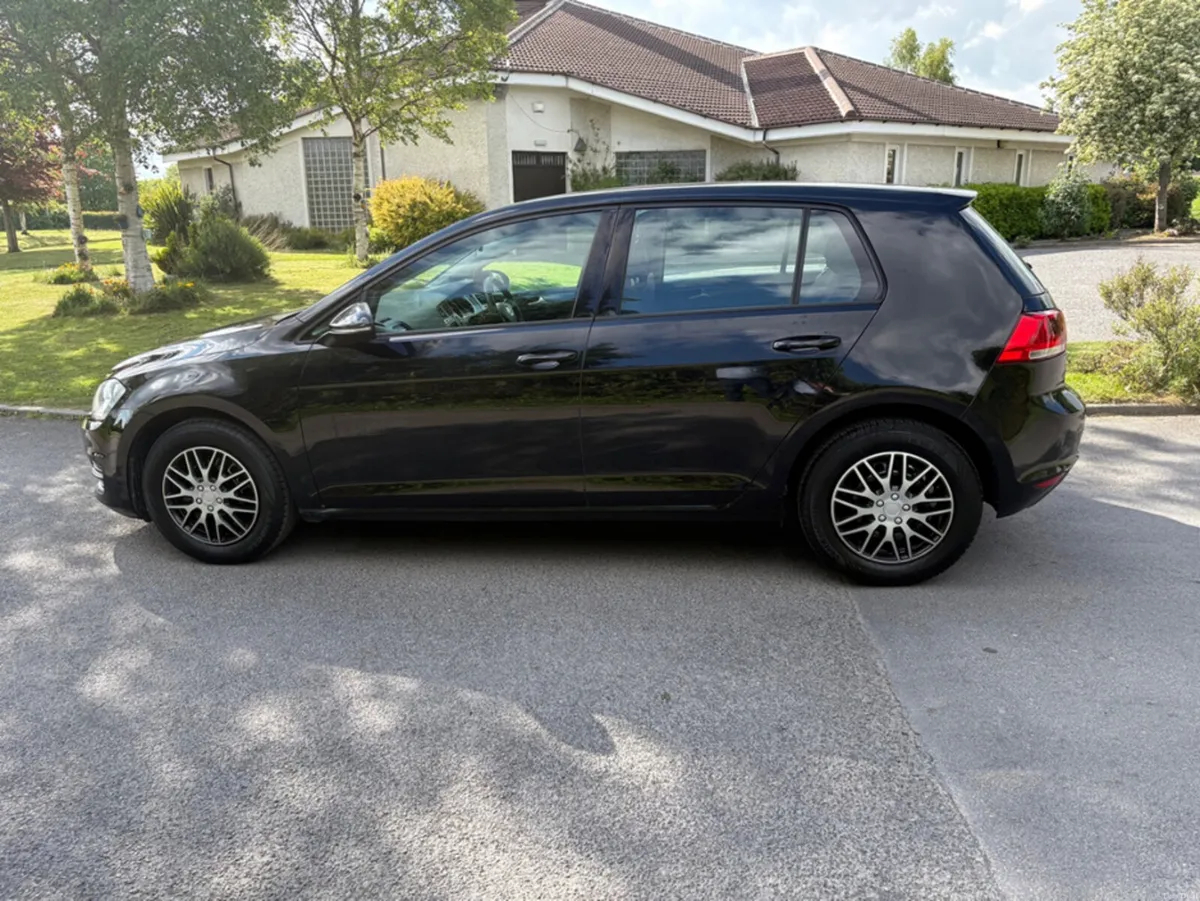 Volkswagen Golf TRENDLINE 1.2 TSI MANUAL 5SPEED 85 - Image 3