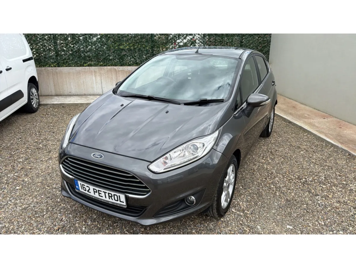 Ford Fiesta ZETEC - Image 2