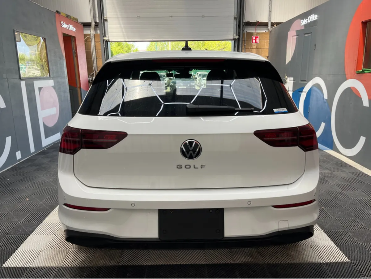 Volkswagen Golf €28950 2023 VOLKWAGEN GOLF TDI ACT - Image 3