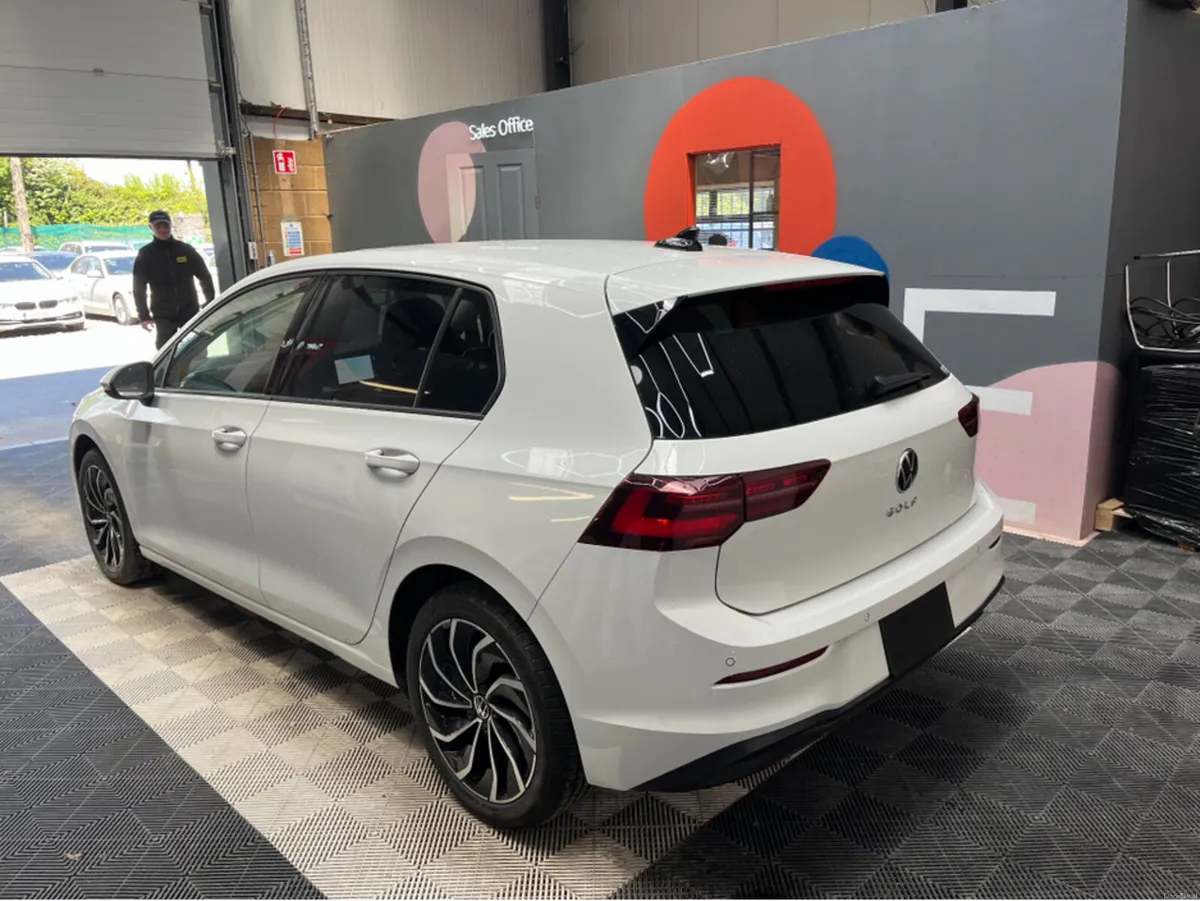 Volkswagen Golf €28950 2023 VOLKWAGEN GOLF TDI ACT - Image 4