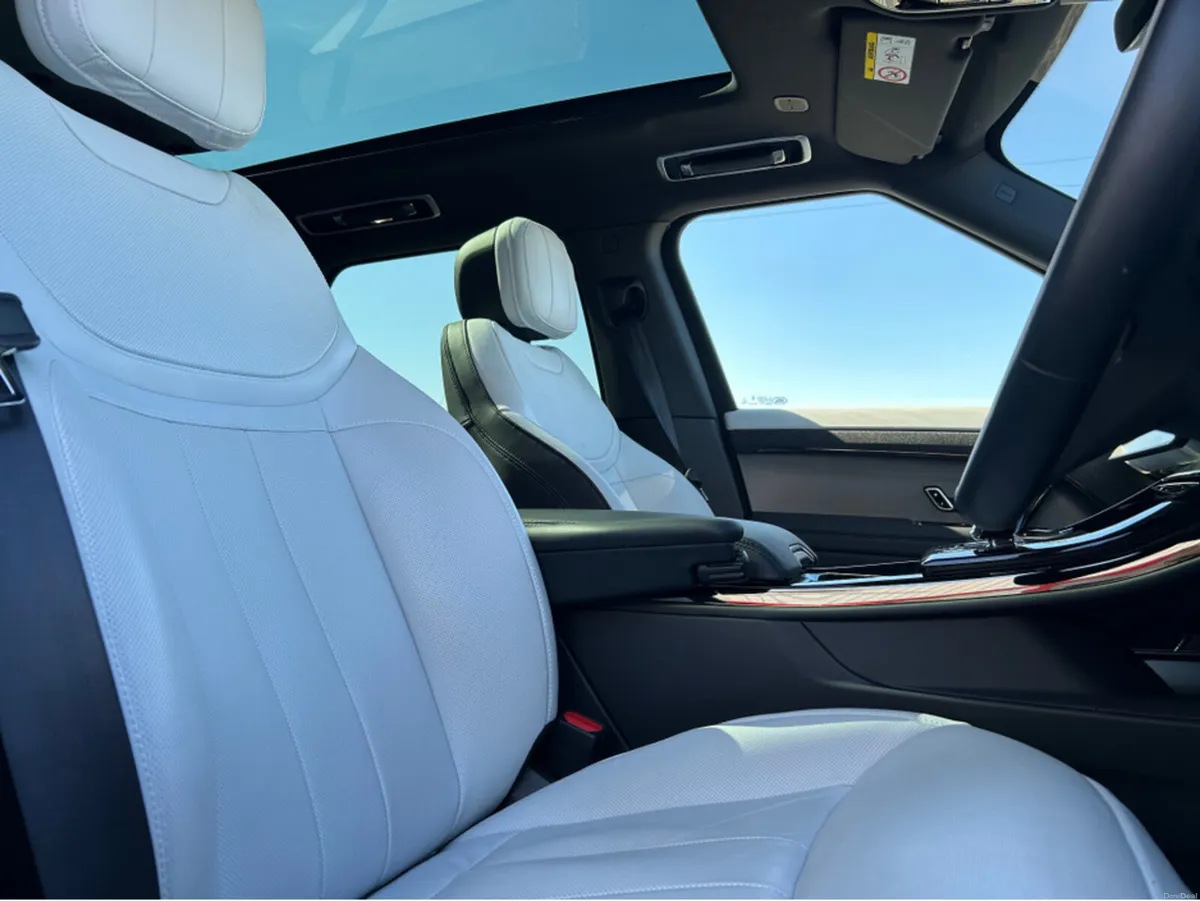Land Rover Range Rover Sport * EDITION MODEL* CLOU - Image 3