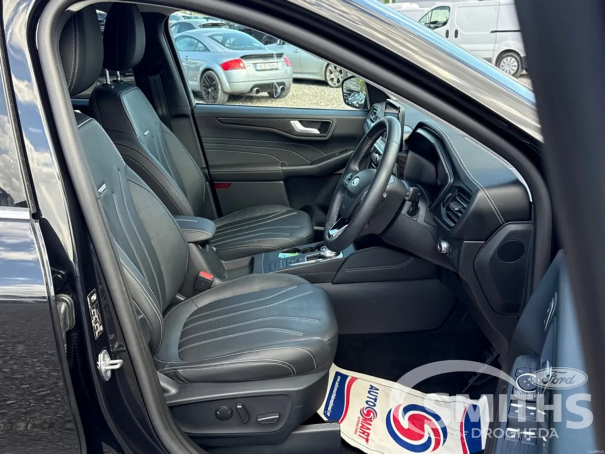 Ford Kuga VIGNALE PHEV 2.5 225PS - Image 4