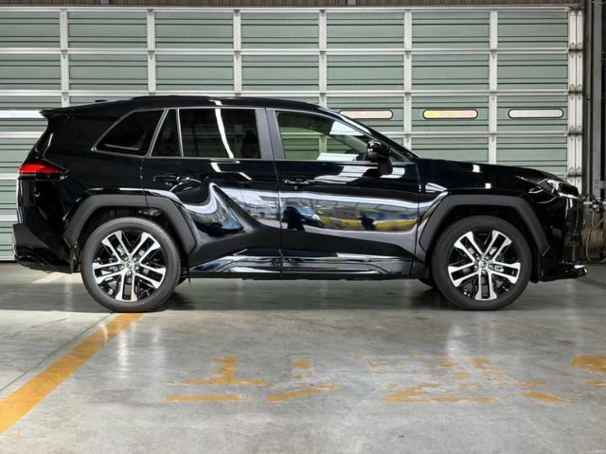 2026 Toyota RAV4 PHEV 2.5 Plugin Hybrid - Image 3