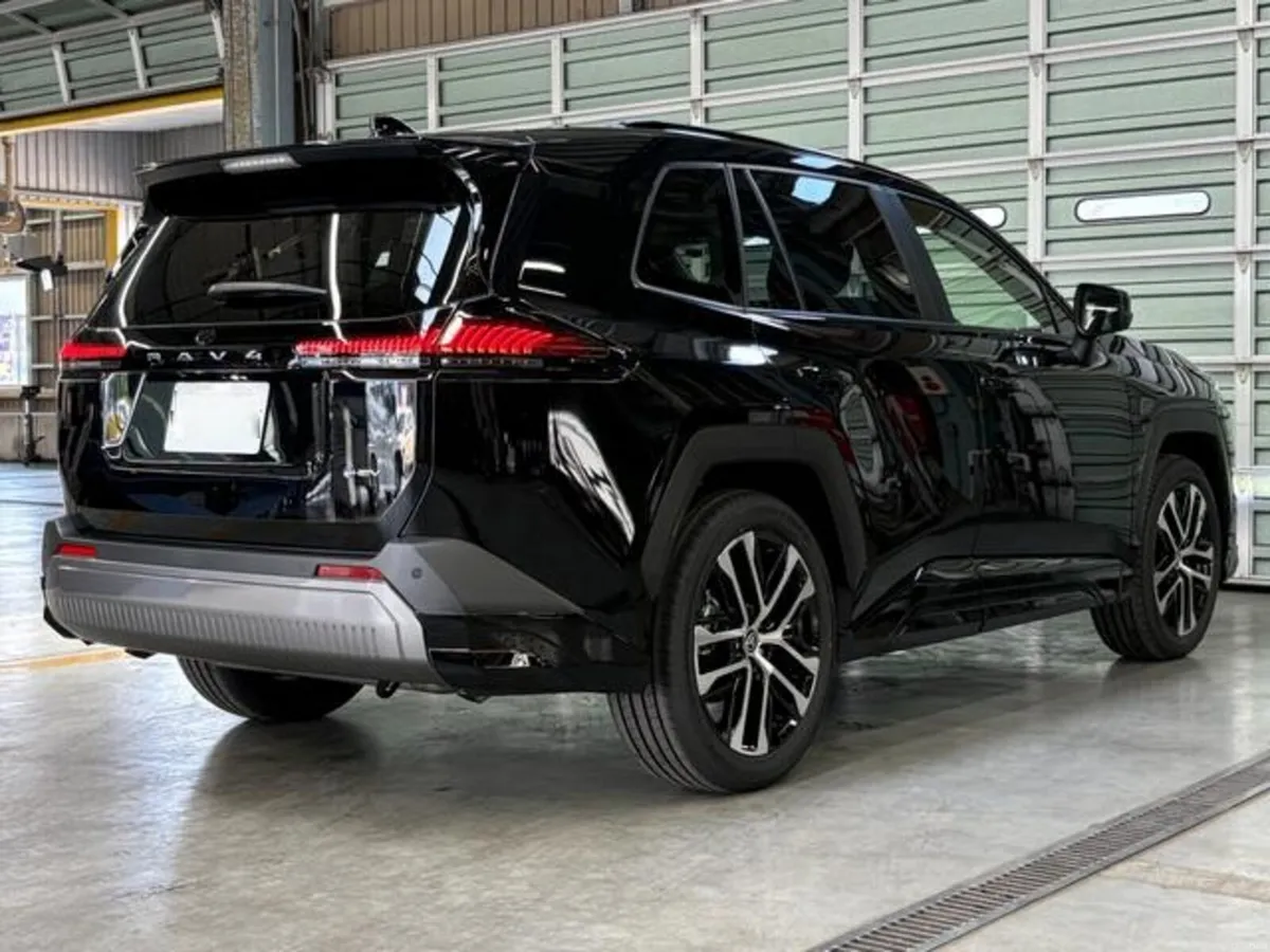 2026 Toyota RAV4 PHEV 2.5 Plugin Hybrid - Image 4