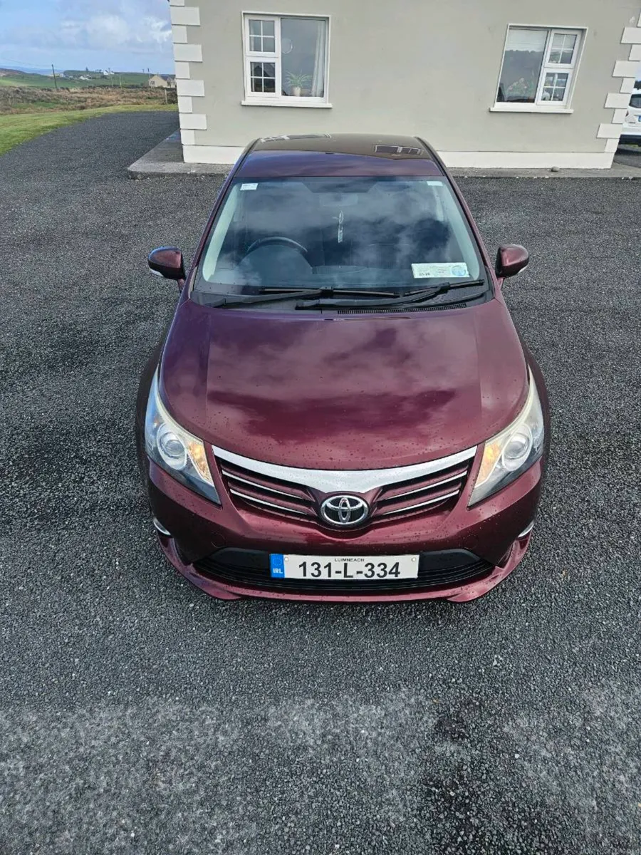 Toyota Avensis VERY LOW MILEAGE - Image 3