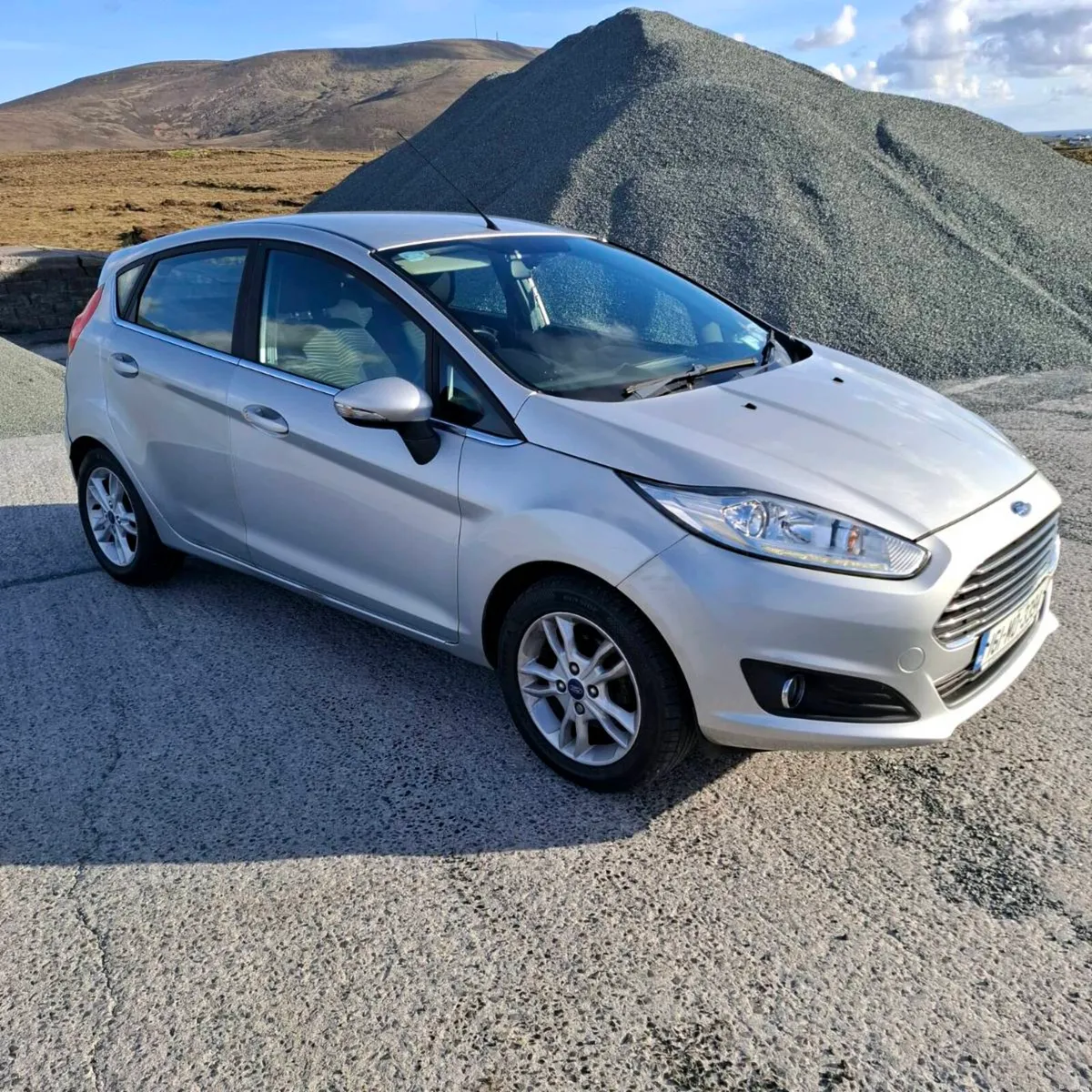 Car - Image 1