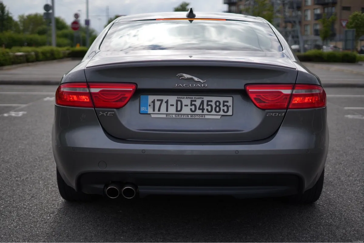 Jaguar XE 2017 R-Sport AWD 2.0d - Image 5