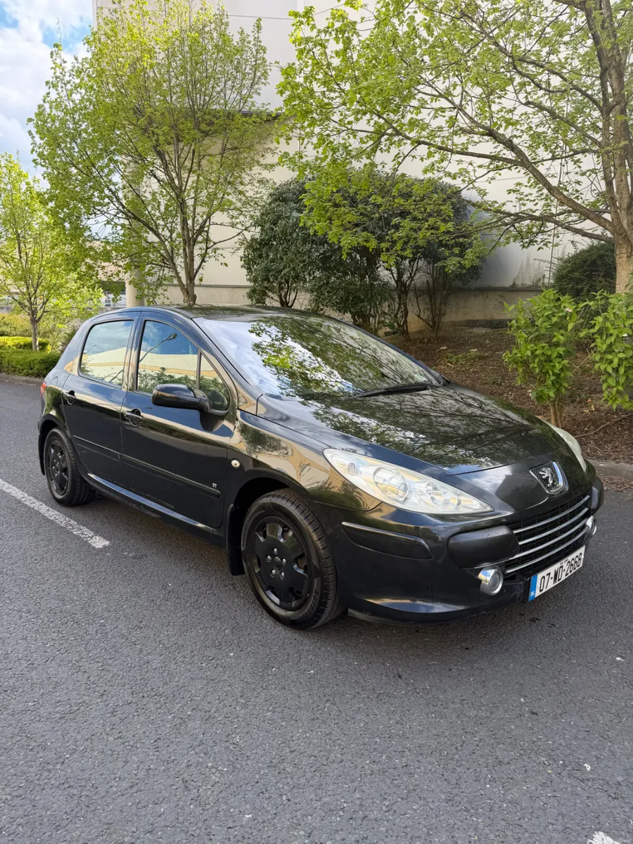 Peugeot 307 Automatic - Image 1