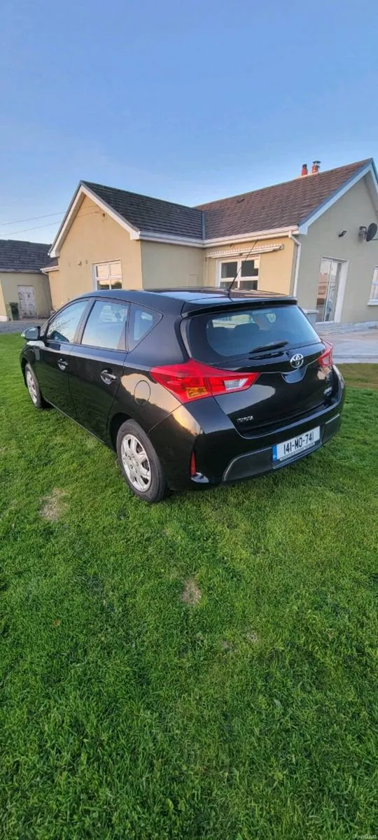 Toyota auris - Image 2