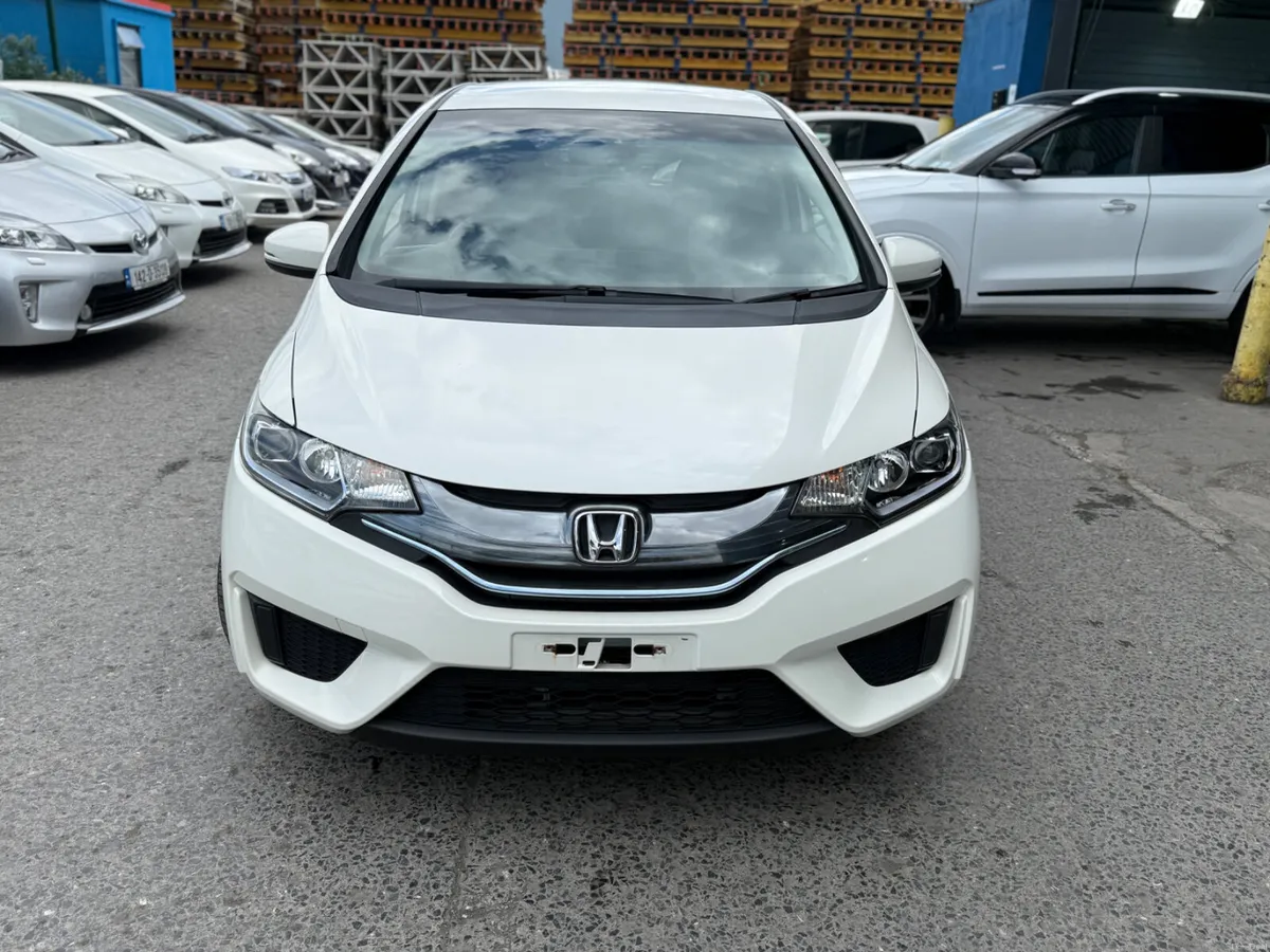 2015 Honda Fit Hybrid Automatic/ Leather Spec - Image 2