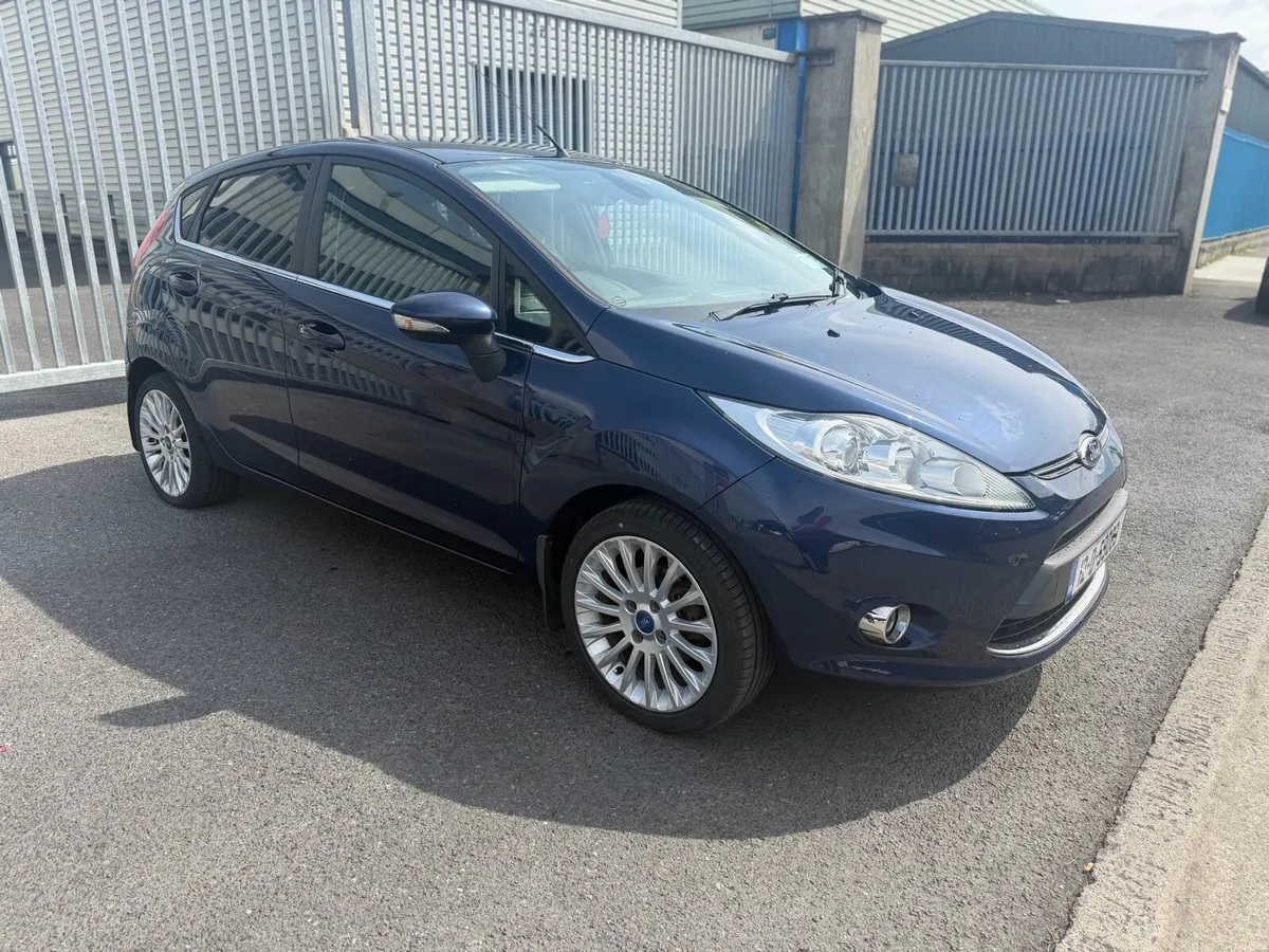 Ford fiesta 1.4 petrol automatic - Image 1