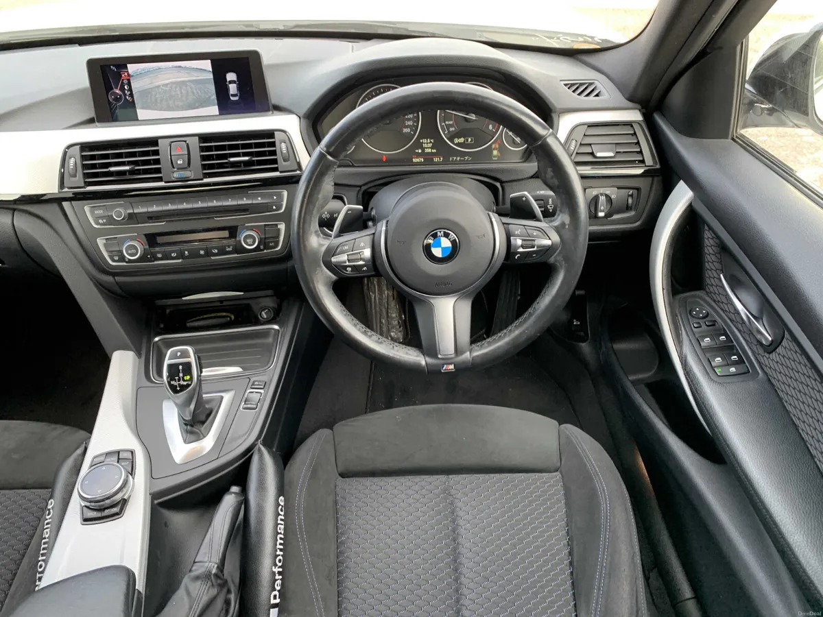 142 BMW 320d M-Sport Auto • Pear White • As New - Image 4