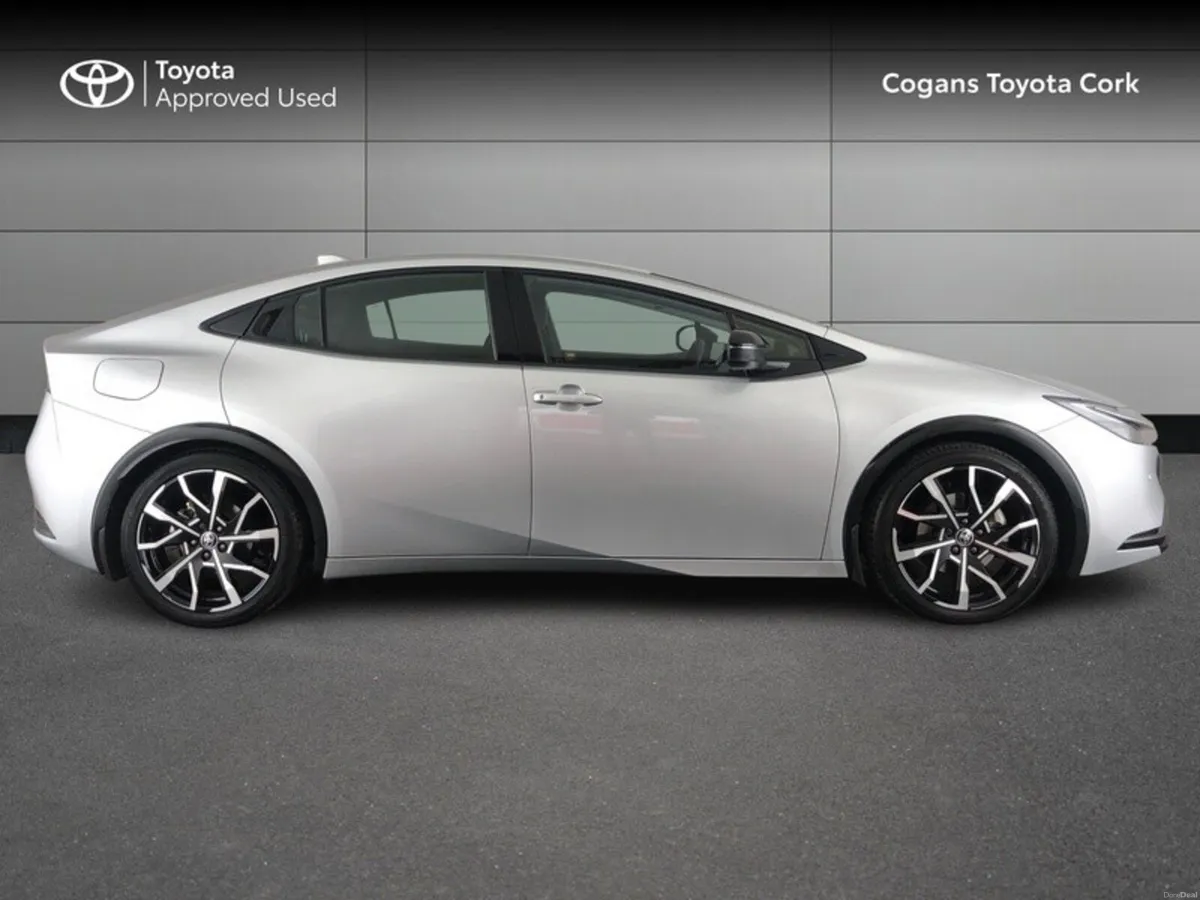 Toyota Prius PRIUS PHEV Irish Car - Image 3