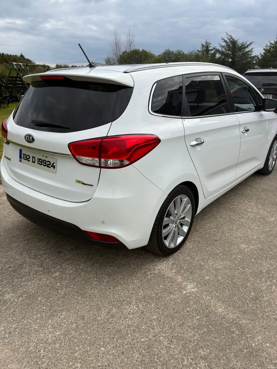 Kia Carens 2013 - Image 4