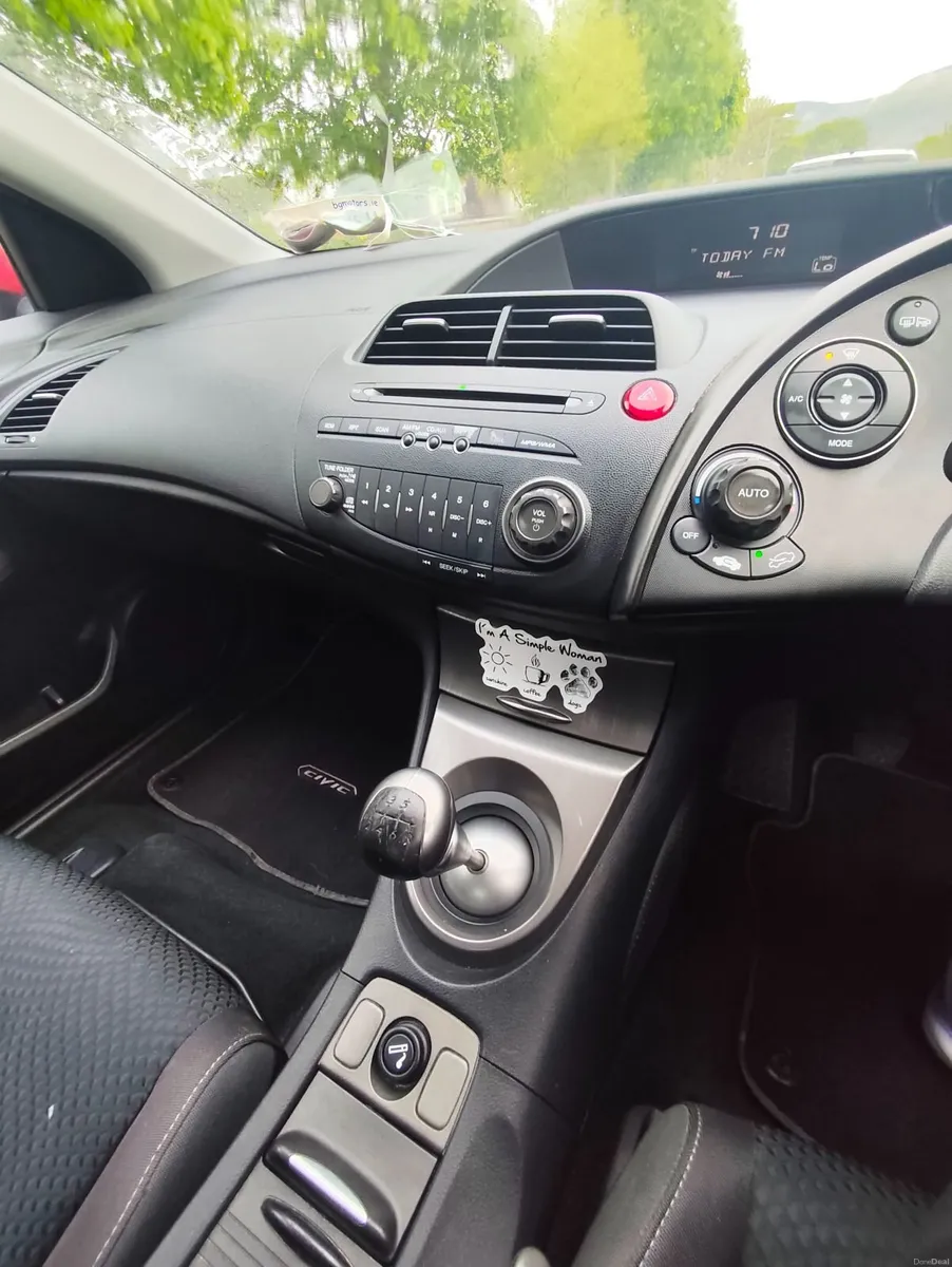 Honda Civic 2011 - Image 4