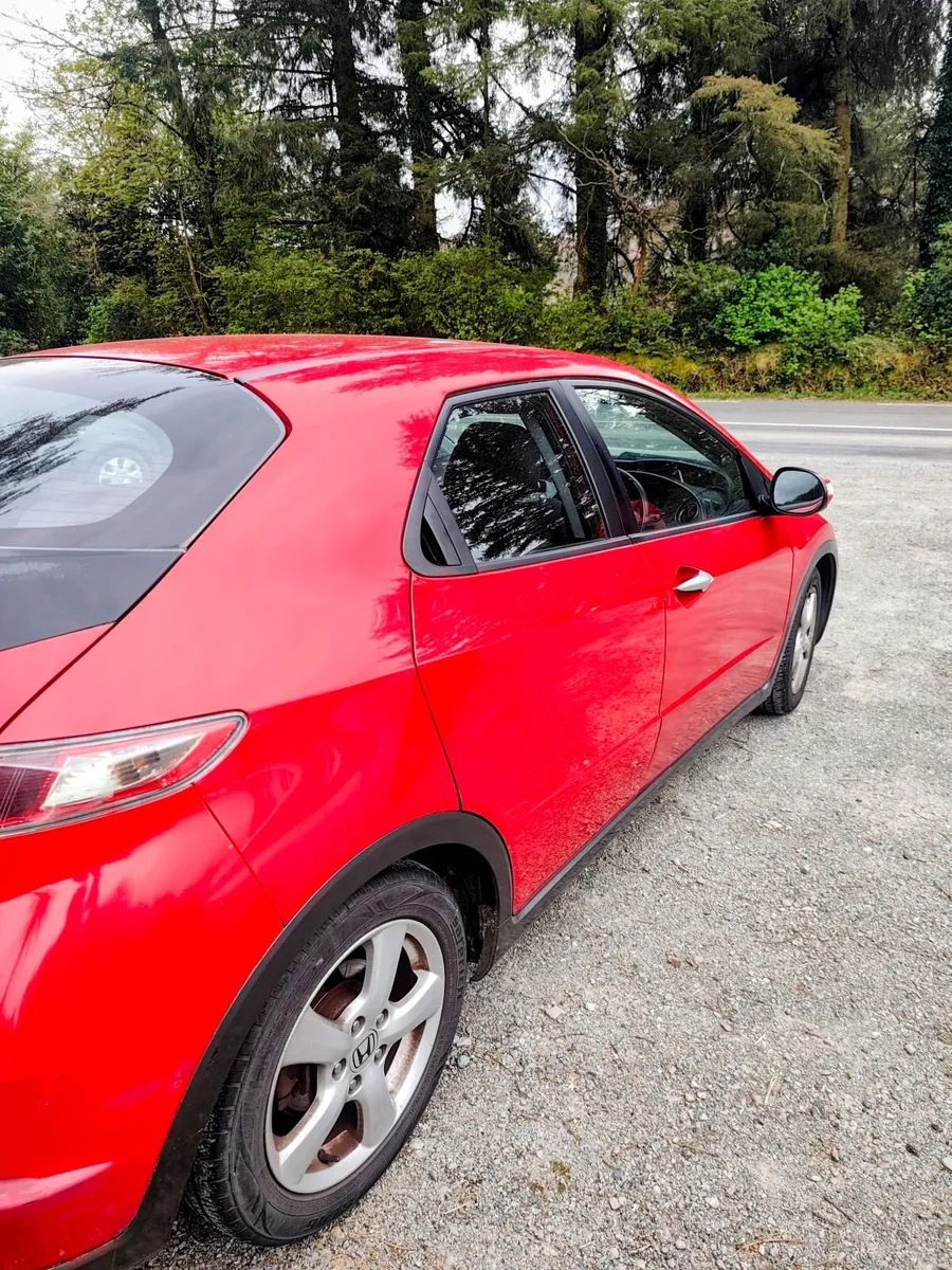 Honda Civic 2011 - Image 3