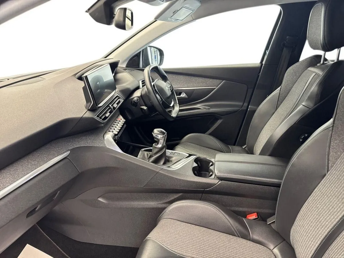 Peugeot 5008 1.5HDI ALLURE *JUST IN* €115 PER WEEK - Image 3