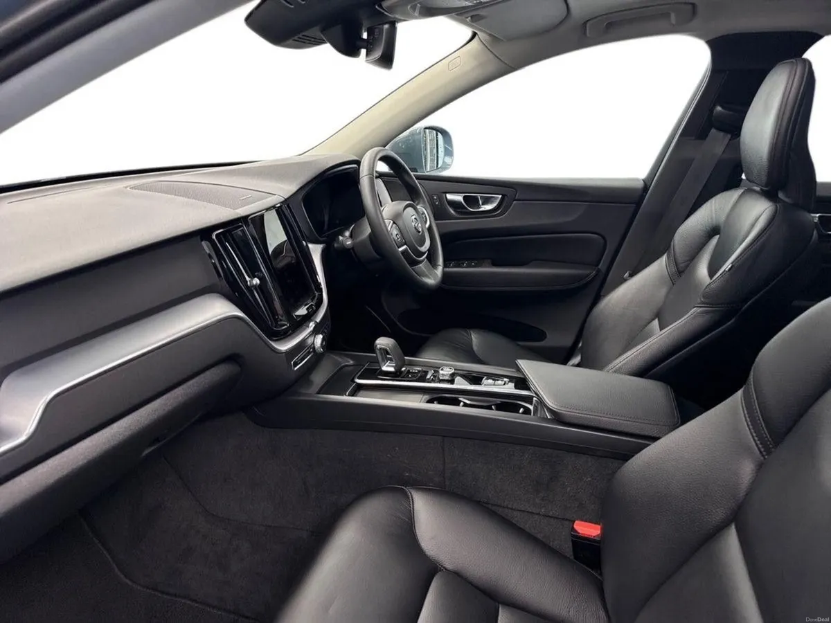 Volvo XC60 T6 INSC EX *2YR WARRANTY* €145 PER WEEK - Image 3