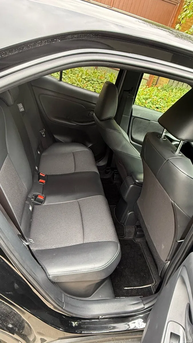 Car for sale - Image 3