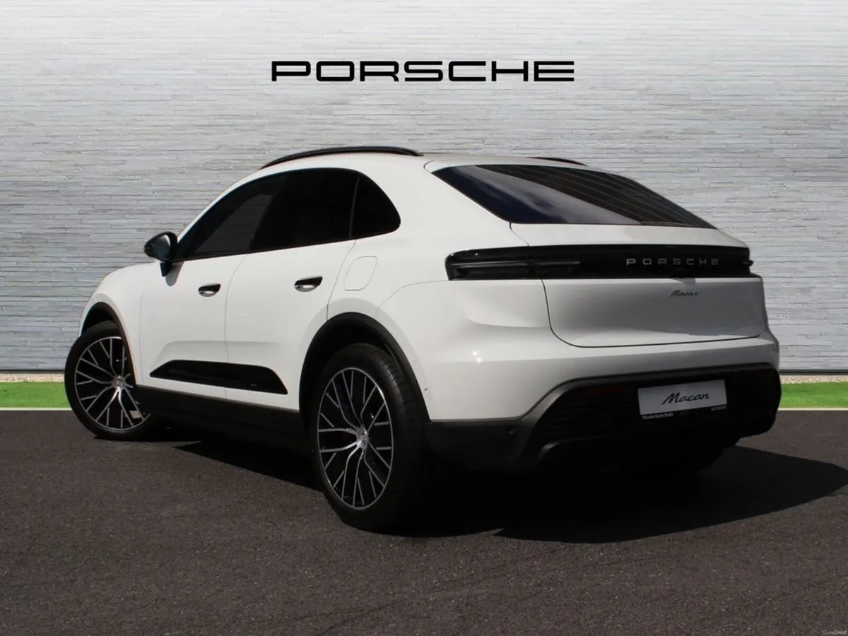 Porsche Macan Electric - Image 4