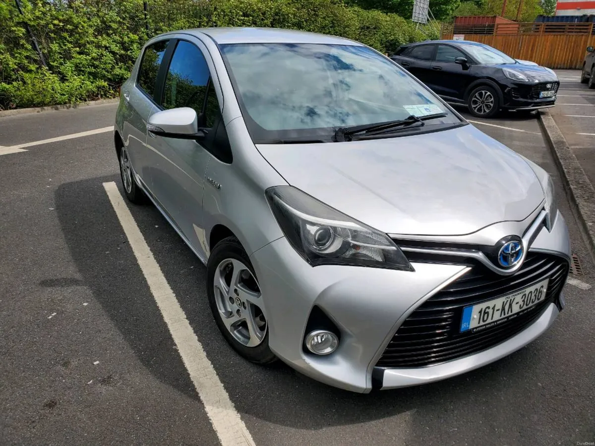 Toyota Yaris Hybrid - Image 1