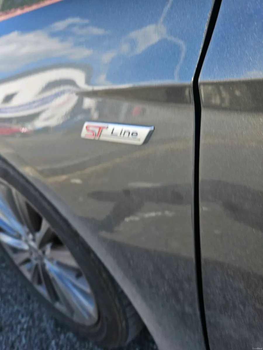 Ford Focus st line 1.5 Diesel 2018 - Image 2