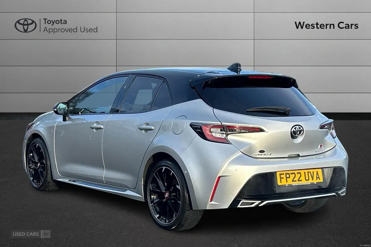 Toyota Corolla 2.0 VVT-h GR SPORT CVT Euro 6 (s/s) - Image 4
