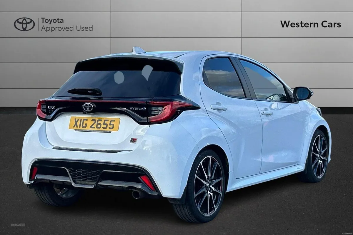 Toyota Yaris 1.5 VVT-h GR SPORT E-CVT Euro 6 (s/s) - Image 2