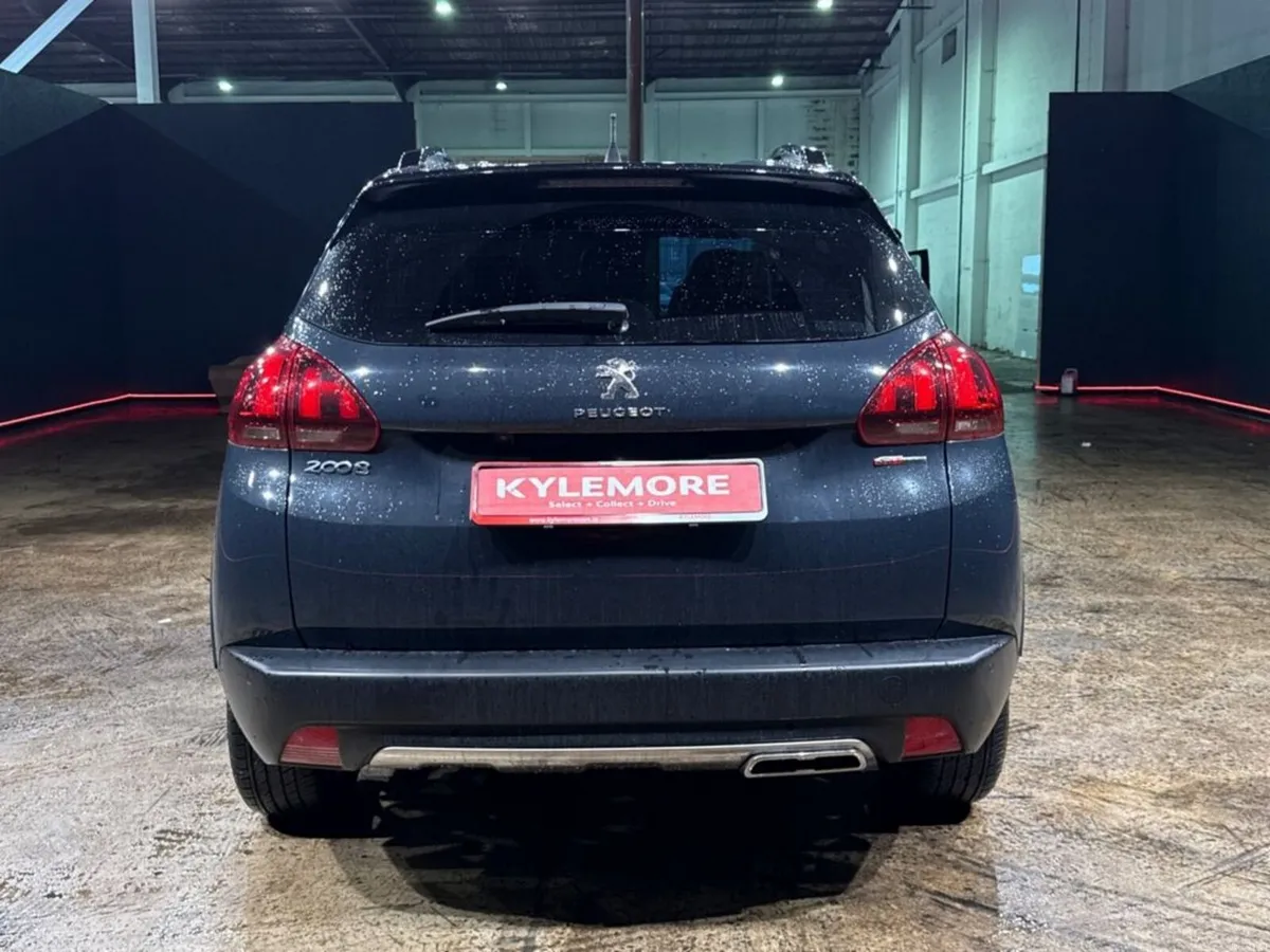 Peugeot 2008 GT LINE BLACK PACK - BLACK LEATHER - - Image 4