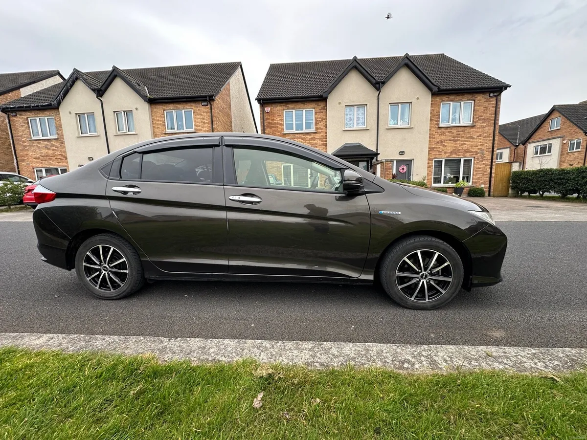 Honda Grace 2015 - Image 4