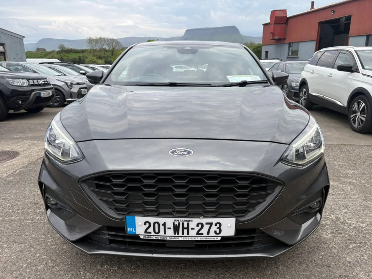 Ford Focus ST-LINE 5DR 1.5 TD 120 S6.2 M6 4DR - Image 2