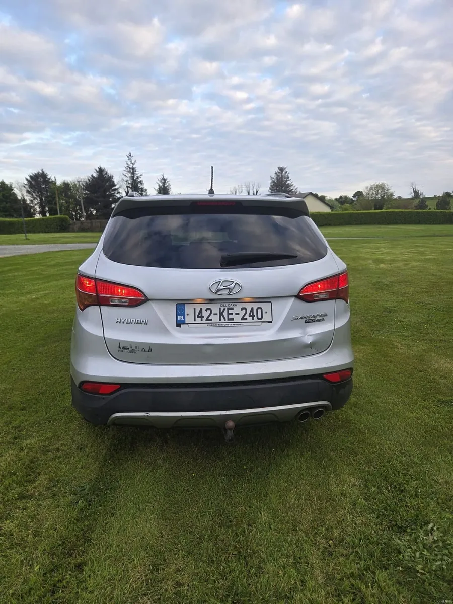 Hyundai Santa Fe 2014 - Image 4