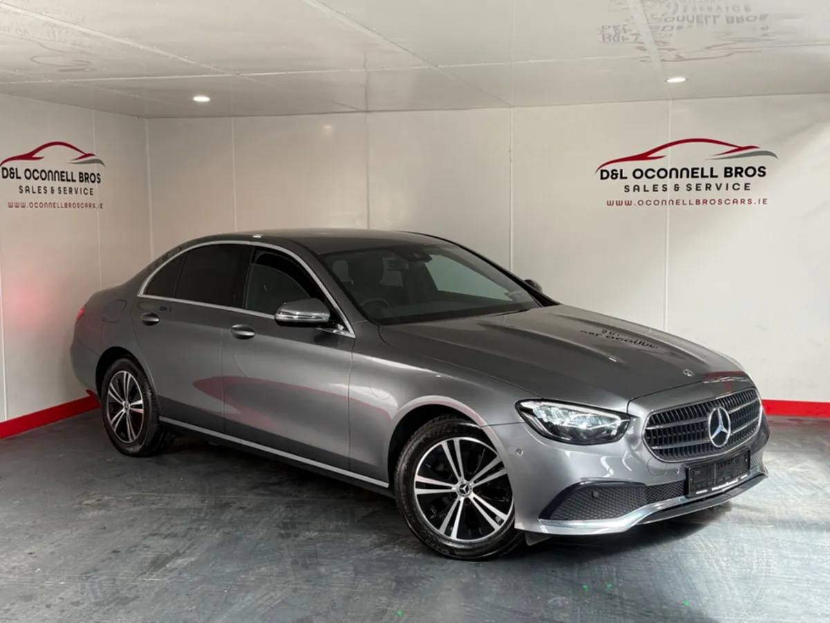 Mercedes-Benz E-Class SPORT D AUTO - Image 4