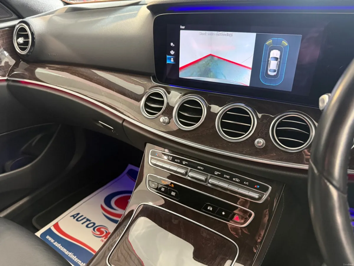 Mercedes-Benz E-Class SPORT D AUTO - Image 5