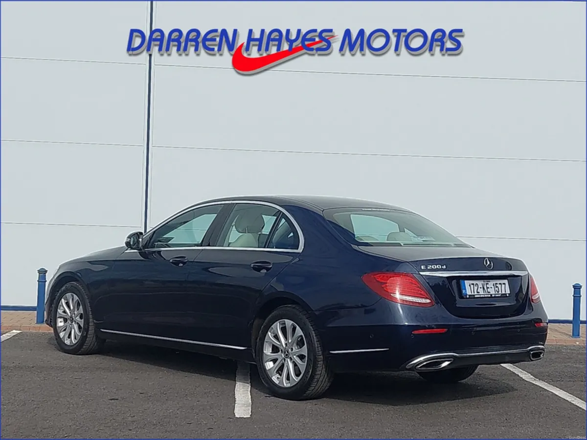 Mercedes-Benz E-Class 200 D EXCLUSIVE 4DR A AUTO - Image 6