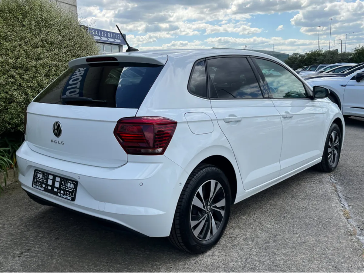 Volkswagen Polo COMFORTLINE AUTOMATIC 1.0 PETROL / - Image 3