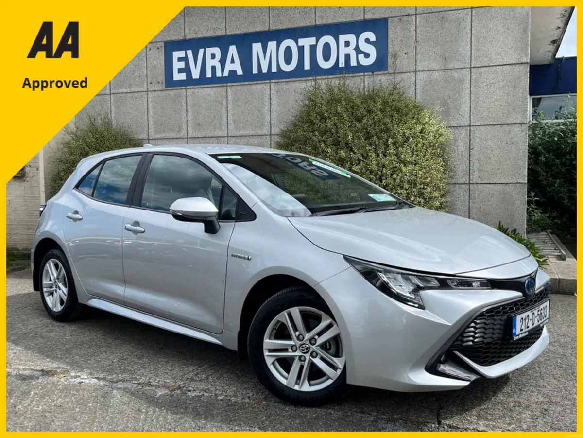 Toyota Corolla LUNA HATCHBACK AUTOMATIC HYBRID 1.8 - Image 1