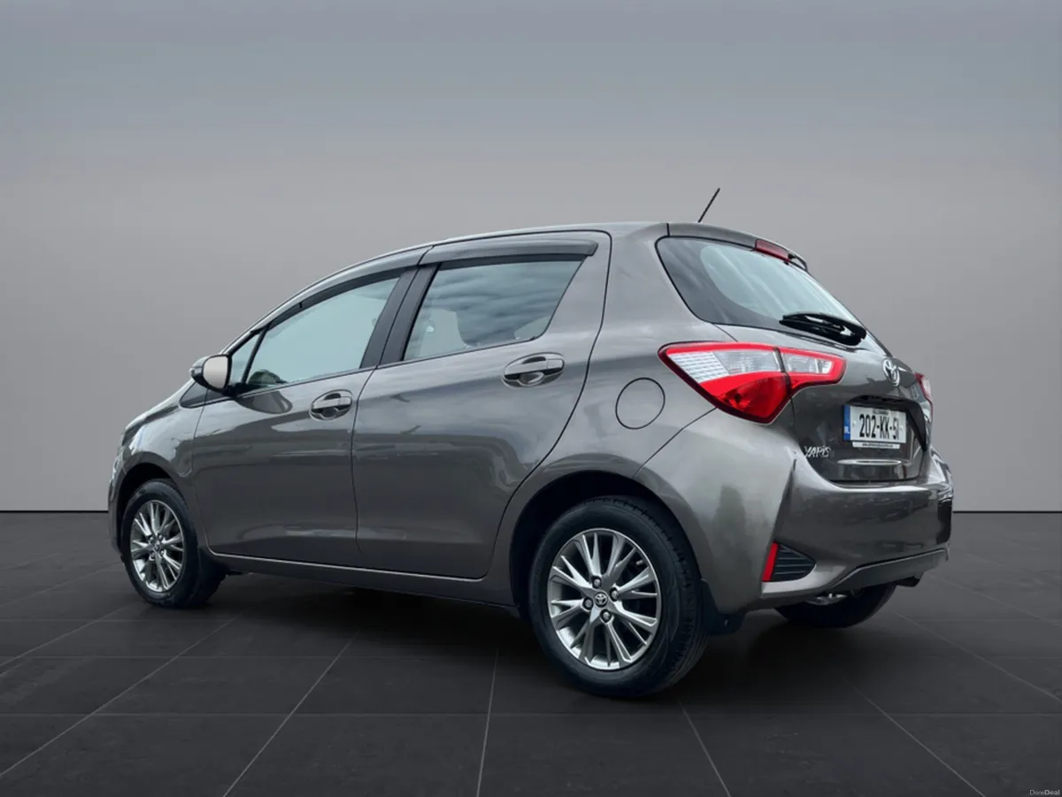 Toyota Yaris 1.0 LUNA 4DR - Image 2