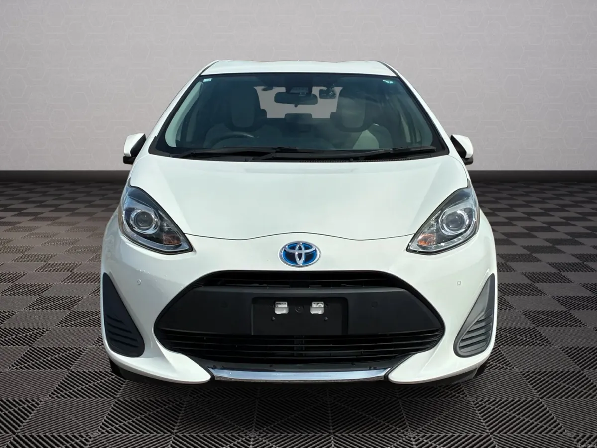 Toyota Aqua Hybrid *Automatic* - Image 4