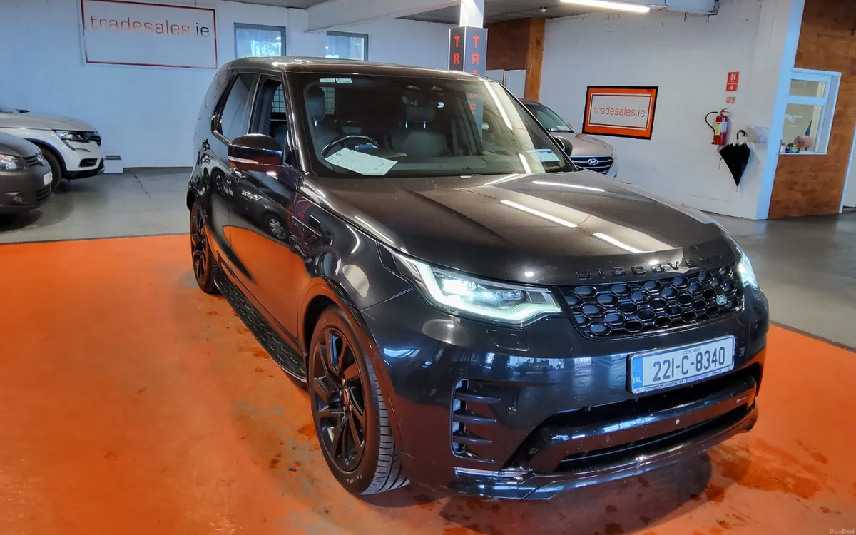 Land Rover Discovery 2022 - Image 1