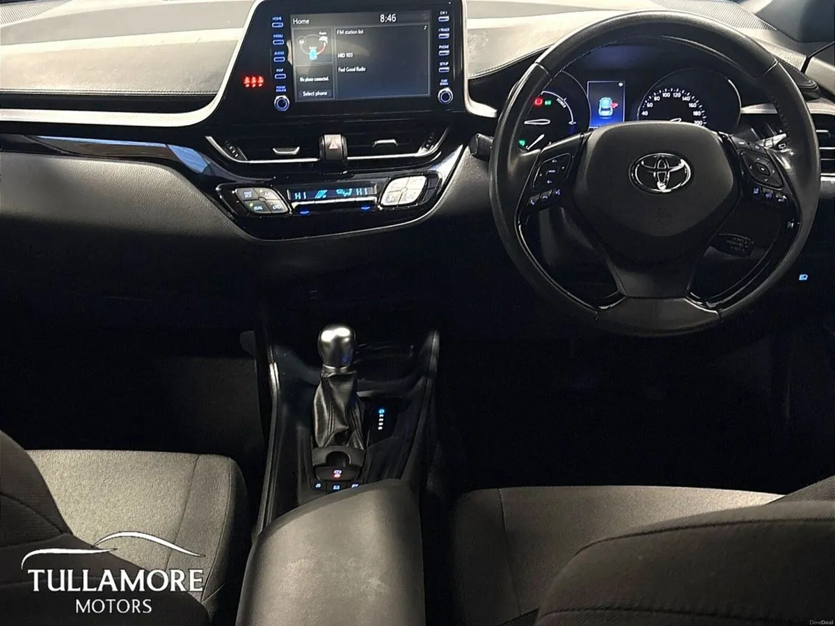 Toyota C-HR 1.8 HYBRID SPORT - Image 2