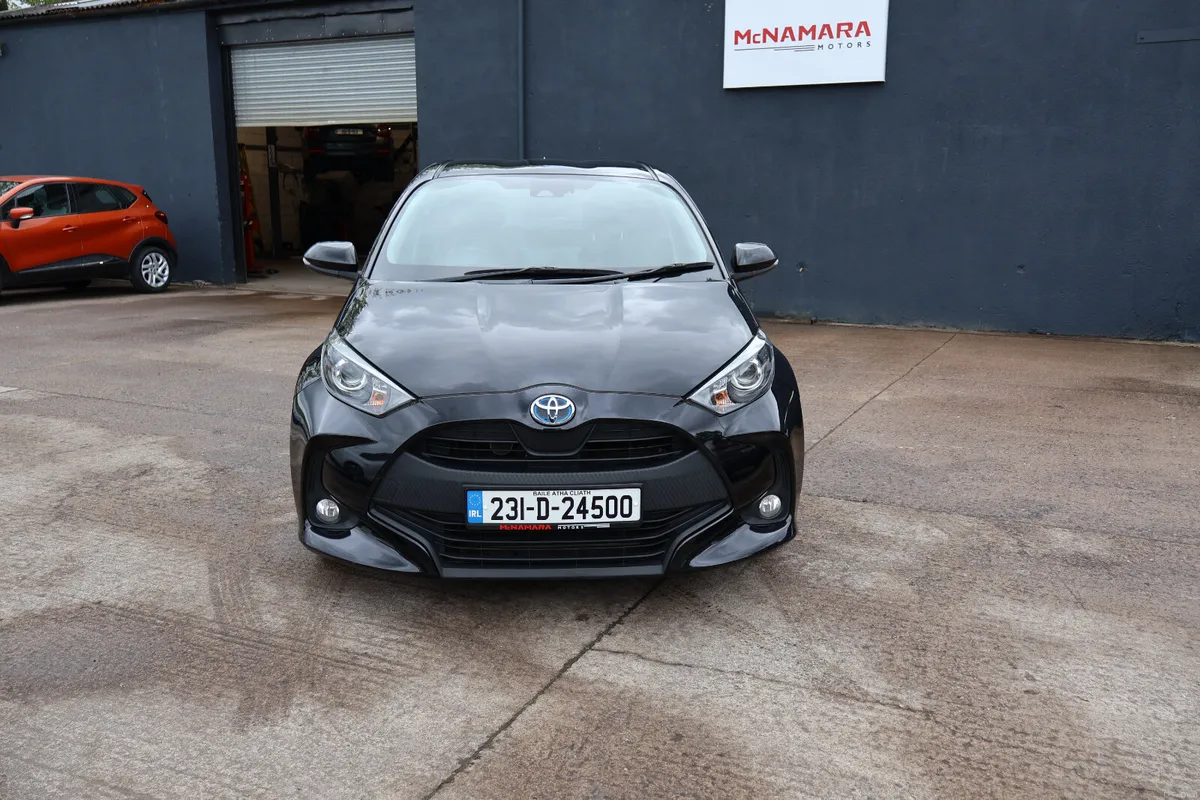 Toyota Yaris Luna Hybrid Auto  12 Months Warranty! - Image 4